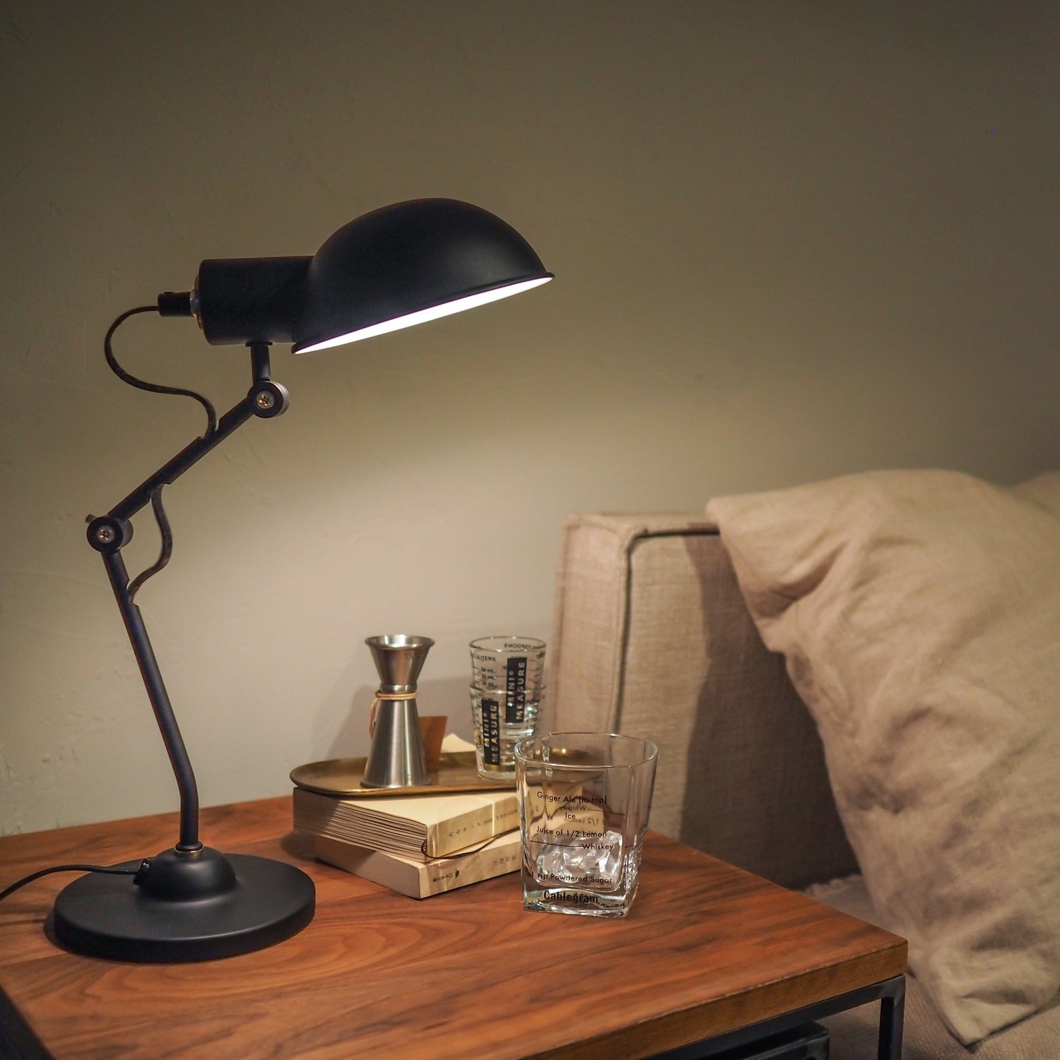 Ferreo フェレオ デスクランプ