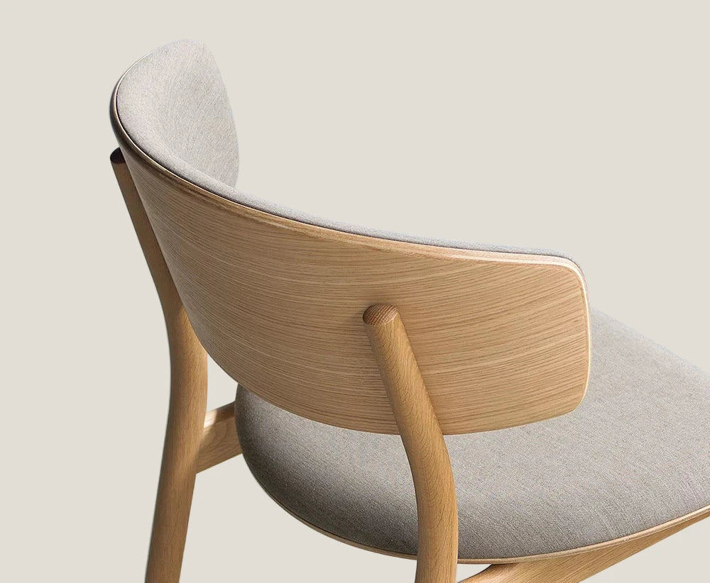 SPREAD chair