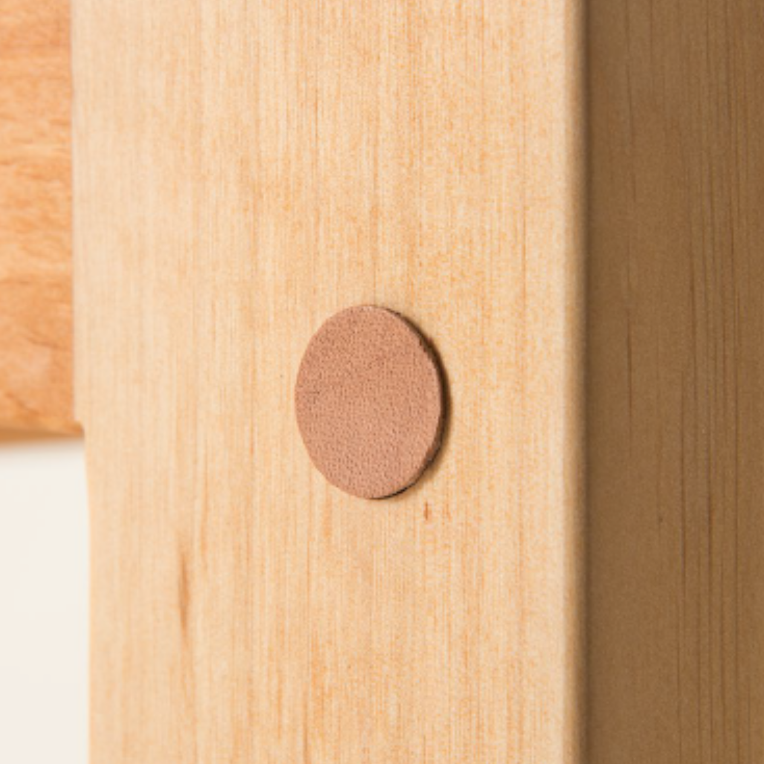 TP ハンの木の家具 Chair 01